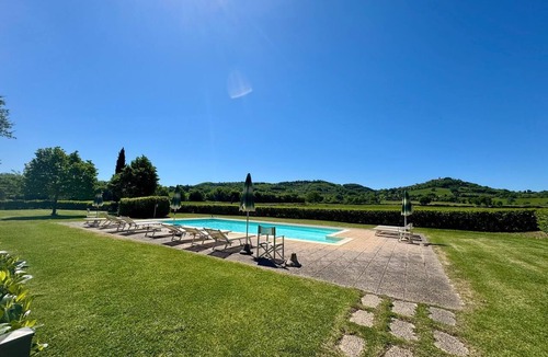 San Macario In Monte Apartment | Farmhouse La Peschiera apartment Limonaia prov. of Siena and san Gimignano