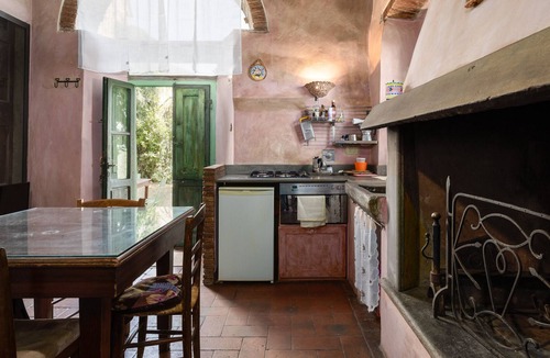 Calenzano Other | Farmhouse "Poggio alla Pieve - Rosa" with Shared Pool & Wi-Fi