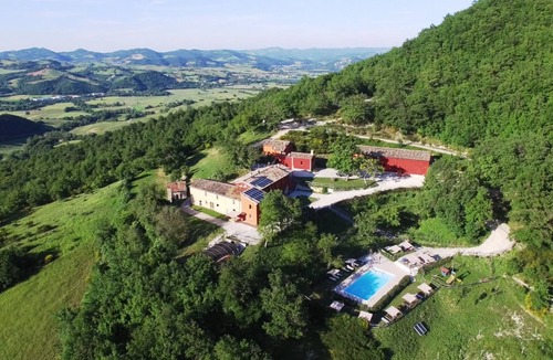 Acqualagna Apartment | Farmhouse with pool immersed in a natural setting of the Montefeltro - 7 -