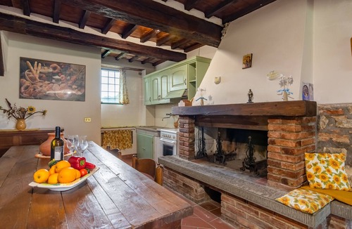 Bucine House | Farmhouse with Pool View