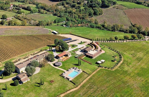 Porrena House | Fattoria Antica by fewo-toskana. A paradise for your dream wedding in Tuscany