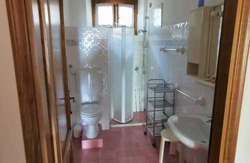 Poppi House | Fattoria di Belvedere apartment Il Leccio overlooking the Castle of Poppi