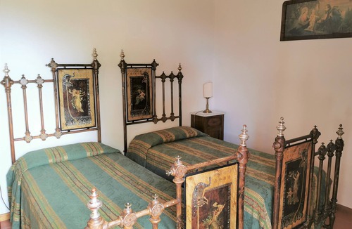 Poppi House | Fattoria di Belvedere apartment Il Leccio overlooking the Castle of Poppi