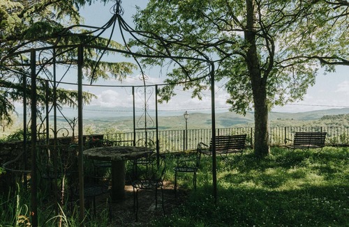 Rapale Apartment | Filippo' holiday flat with swimming pool