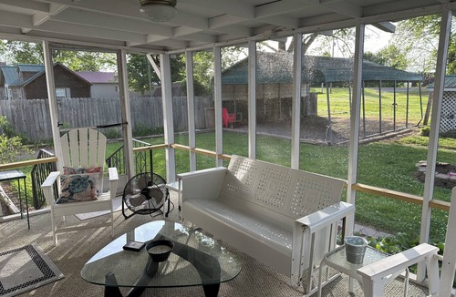 Hornbeak House | Fish cleaning station, screened porch, covered front porch, fire pit, 3 BR