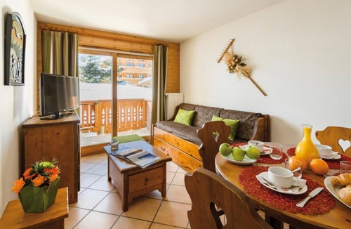 Les Saisies Apartment | Fitness, swimming pool, balcony, tv, ski locker, 50m², Les Saisies
