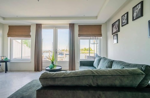 Uitdam House | Flat with 2 bedrooms, sauna and garden/balcony