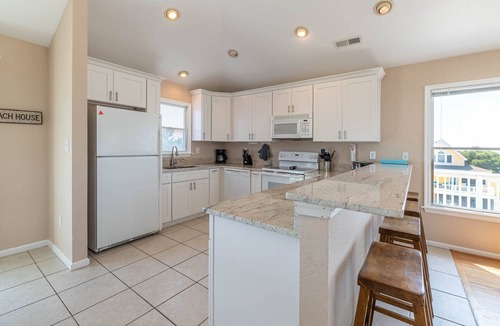 Carolina Dunes House | Flip Flop Inn - Duck, Carolina Dunes, 440 Yds to Beach, Sound View, Courtyard, Pool, Hot Tub