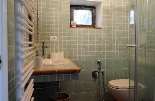 Caldine House | Florence Countryside Newly Restored Hayloft with Swimpool