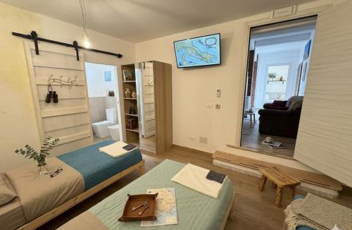 Calderara di Reno Bed & Breakfast | Fly Park B&B Bologna 50 POSTI AUTO 13 POSTI LETTO