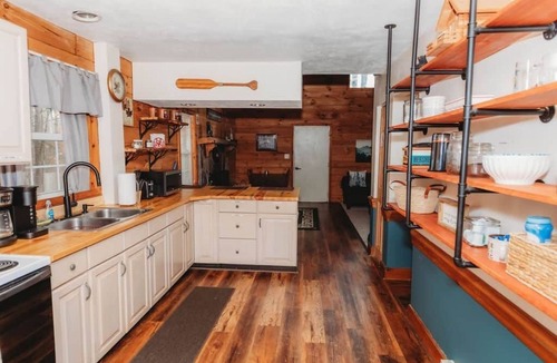 Traphill House | Forest Cabin Minutes from Stone Mountain, NC