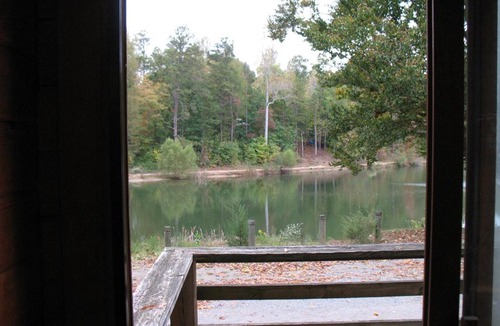 Advance Resort | Forest Lake Camping Resort Lakefront Cabin 8