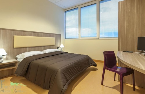 Cona House | Foresteria Sant'Anna