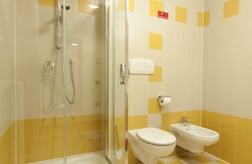 Cona House | Foresteria Sant'Anna