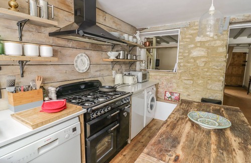 Bicester Cottage | Fountain View Cottage