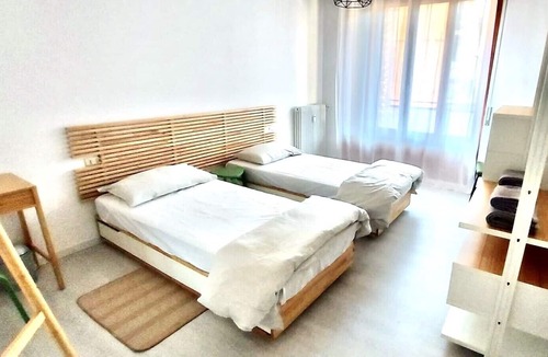 Bolognina Apartment | FOUR STEPS FROM THE CENTER