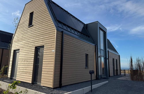 Enkhuizen House | Front row - with fence & Airco - Premium BeachHouse panorama deck