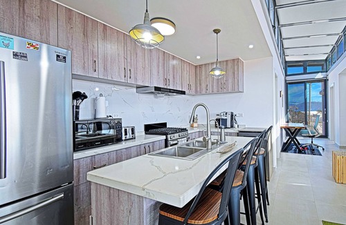 El Sargento House | Funnest house in Baja! Game nights w/smart darts, shuffleboard, & video games. Enjoy a new 8 person hot tub, lounge on multiple decks w/firepits, fast Wifi (250 mb+)w/Starlink backup. Use of 2 SUPs. Daily housekeeping optional.