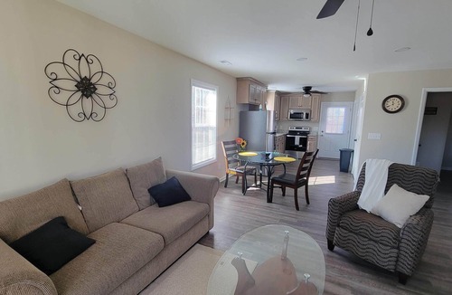 Salisbury Apartment | FURNISHED Corporate Apartment - 5 min to I85 and Hwy 29. Travelers Haven