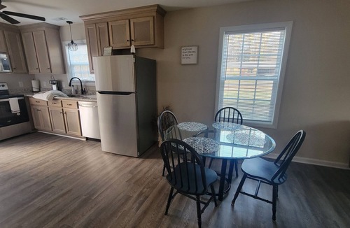 Salisbury Apartment | FURNISHED Corporate Apartment - 5 min to I85 and Hwy 29. Travelers Haven