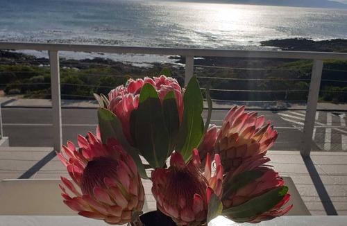 Gansbaai House | Gansbaai Seafront Holiday House: Ons C-Huis