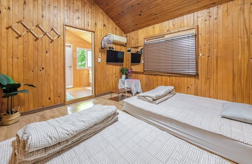 Buk House | Gapyeong Bamgol Caravan Pension