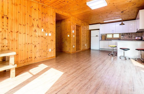 Seorak House | Gapyeong Rainbow Pension