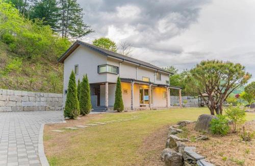 Buk House | Gapyeong Stay Gaheul