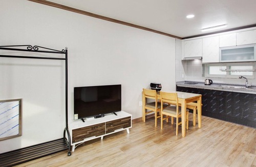 Oeseo House | Gapyoeng New Cheongpyeong Pension