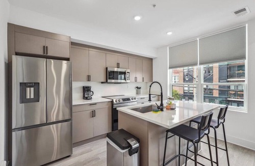 Brookland Bed & Breakfast | Garden & City Skyline View Home in Brookland!