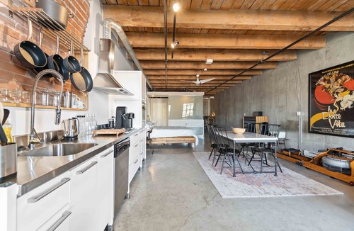Gastown Apartment | Gastown 1 bedroom loft!