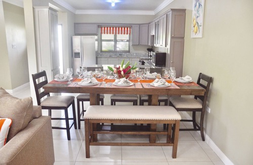 Mammee Bay Villa | Gated and Private Beachside Villas - Old Fort Bay (Chatham @ Watermill Villas)