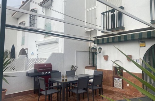 Marina de Casares House | Gem Beach House Pool Sports Club Water Front Rooftop BBQ