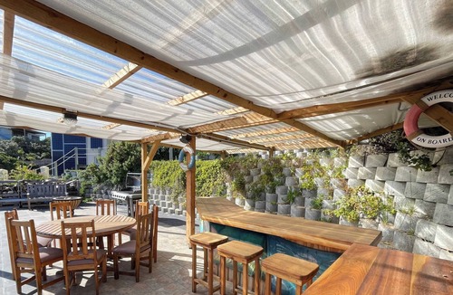 Robberg Beach Villa | Gemini Villa | Solar Powered, Pool & Near Beach