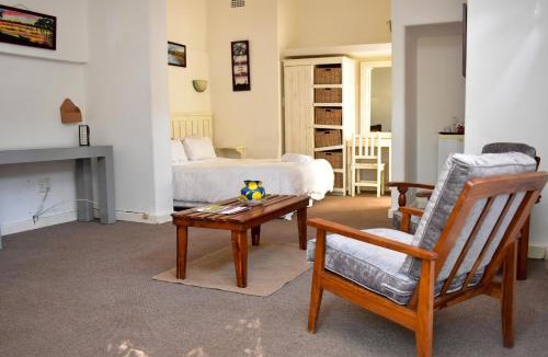Greater Johannesburg Metropolitan Area Hotel | Gender Links Cottages