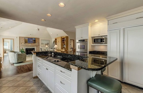 Monteray Shores House | Gentle Winds | Sound Front | Hot Tub | Corolla
