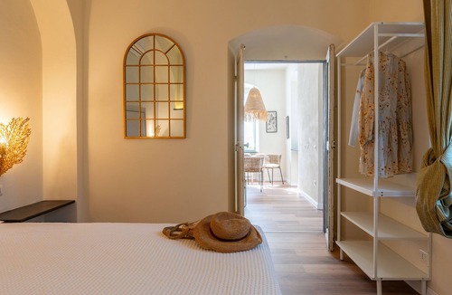 Cavi Hotel | Gian Paul Hotel