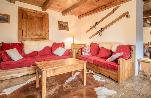 Queige House | Gite L'echarte - LE Chalet DE Marie