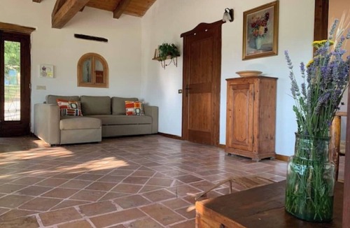 Urbino House | Glazed house on Le Marche, on organic farm, nestled in the countryside