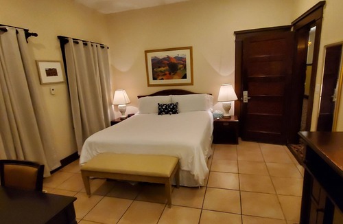 Santa Paula Hotel | Glen Tavern Inn