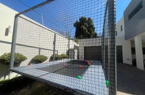 Glenhazel House | Glenhazel house 3BR Unit C