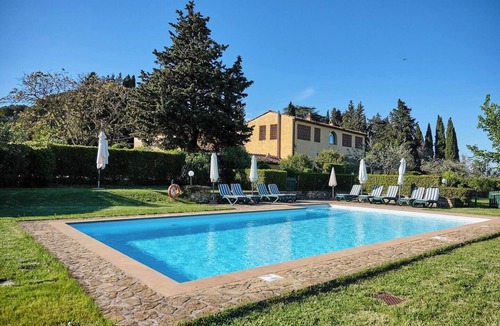 Tavarnelle Val di Pesa Apartment | Glicini 1, holiday home with pool 30' from Florence