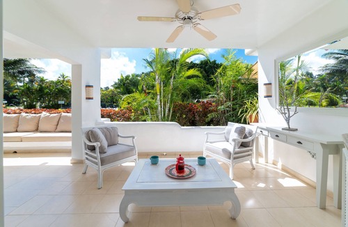 Porters Apartment | Glitter Bay's most spacious property with easy access to the beach!