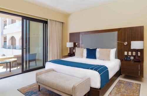 Santa Rosa Resort | Gorgeous 2 bdrm suite at Villa La Valencia Beach Resort Los Cabos - Choose date!