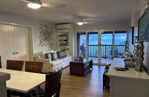 Nazareth Condo | Gorgeous 4-bdr Cowpet Bay Waterfront condo, steps from Beach