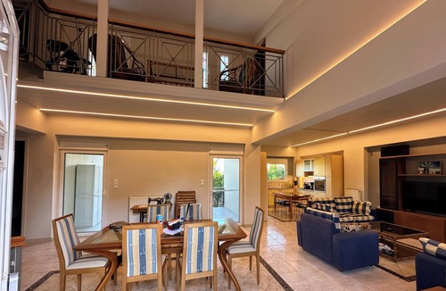 Spata-Artemida House | Gorgeous 8-bedroom House in Artemis town 10 min from airport 200m from the beach