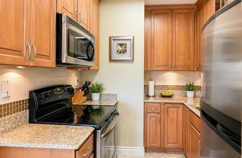 Port of Spain Condo | Graceful One-bedroom Condo One Woodbrook Place Wifi Cozy Secure