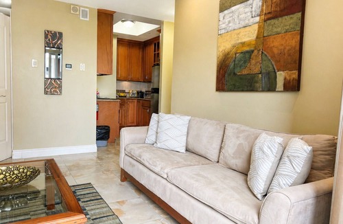 Port of Spain Condo | Graceful One-bedroom Condo One Woodbrook Place Wifi Cozy Secure