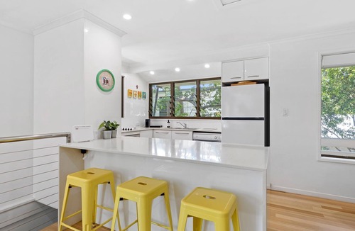Sunshine Beach Apartment | Graebill - Light & Spacious Duplex