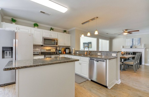 Graham House | Graham Home w/Private Pool & Ping-Pong Table!